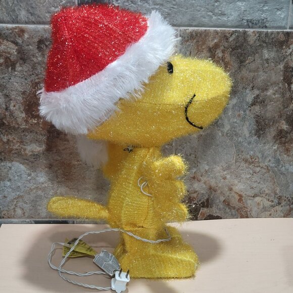 Peanuts Pre Lit Yard Art Woodstock Santa Hat Outdoor Holiday Yard Art 18" - Picture 11 of 16